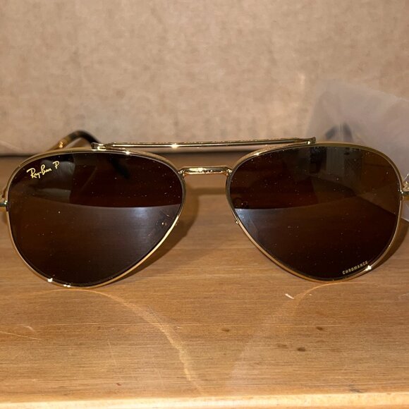 Rayban New Aviator Limited Edition Gold/Brown - Never Worn - Picture 4 of 5